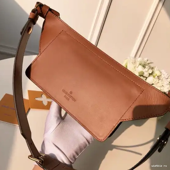 WIS Bag（2019 Show） Belt Spring Louis Vuitton 0704
